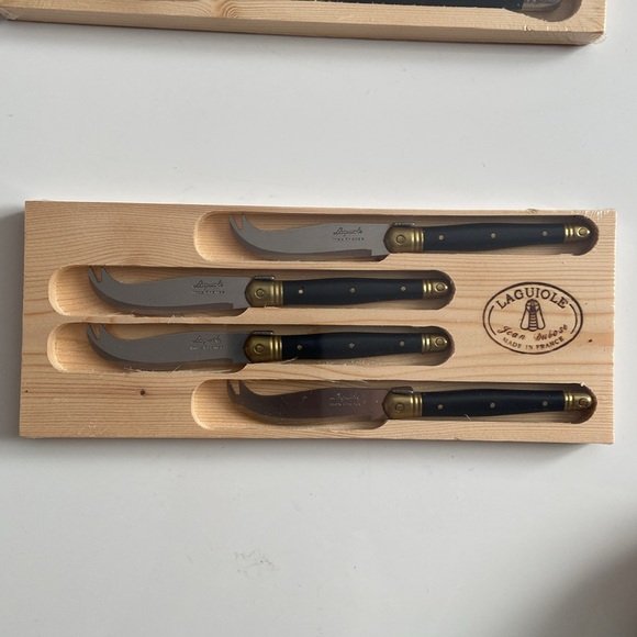 Laguiole Sets 3-Piece Serving Cutlery Set Black and 4-Piece Cheese Knives Black - Picture 3 of 9